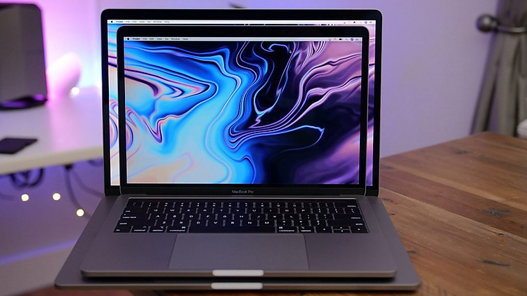 MacBook Pro 2019 gồm 2 tùy chọn là 13.3" và 15.4"