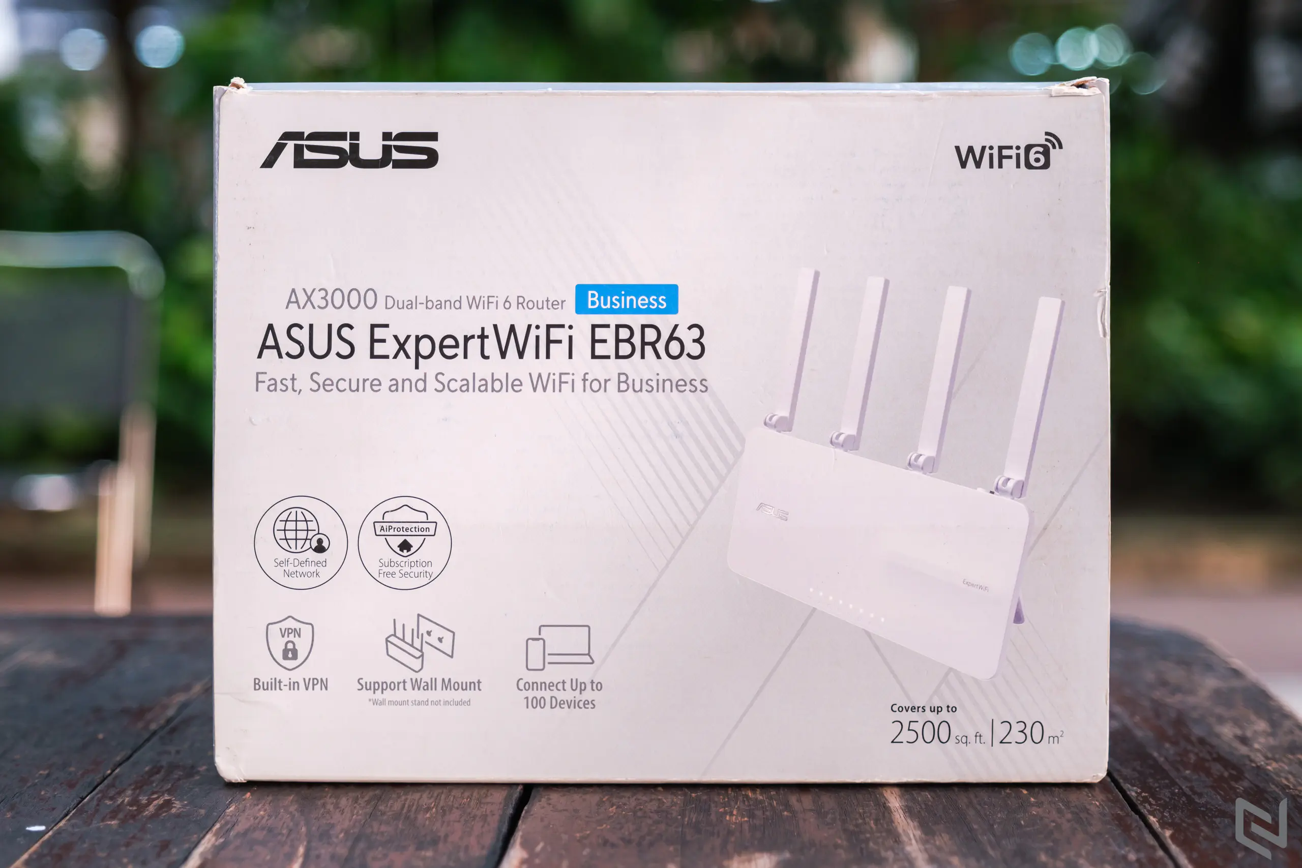 ASUS ExpertWiFi EBR63 路由器在手：中小型企業專用 WiFi 6 解決方案